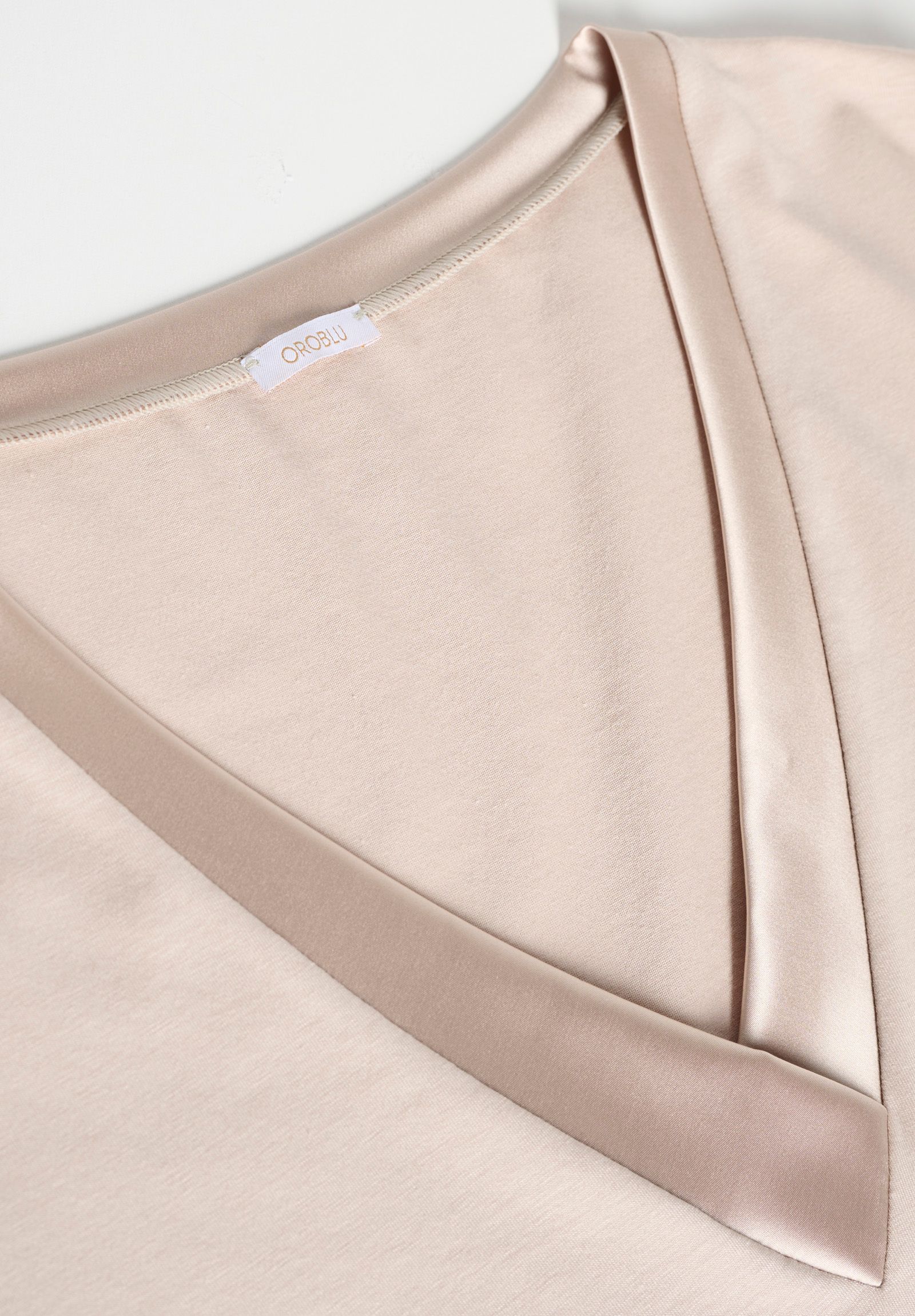 Perfect Line Cotton - T-Shirt V-Neck VOBT68171 2080 Sand - Image 3