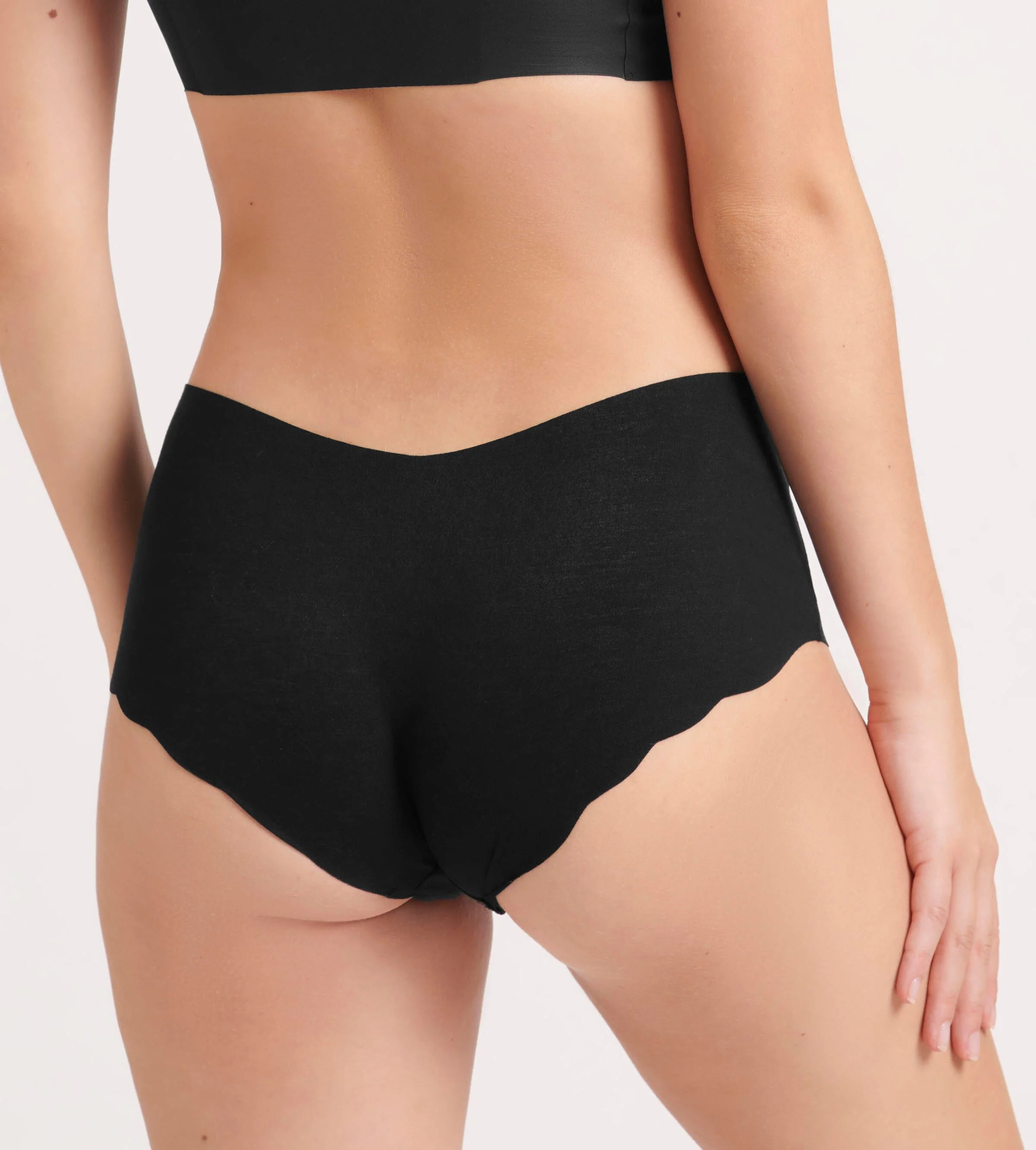 ZERO Modal 2.0 Short 10214687 0004 BLACK - Image 2